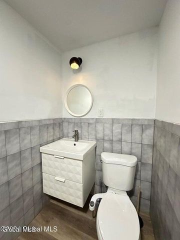 40 River Street 3, Troy, NY 12180