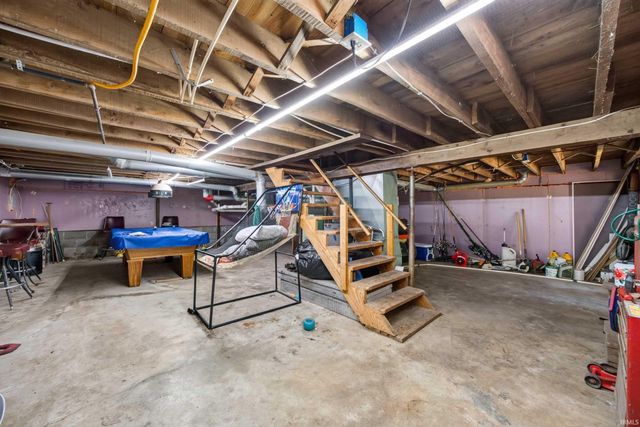 803 Old St Rd 37 N, Bedford, IN 47421