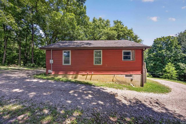 803 Old St Rd 37 N, Bedford, IN 47421