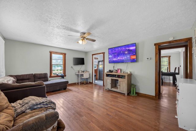 803 Old St Rd 37 N, Bedford, IN 47421