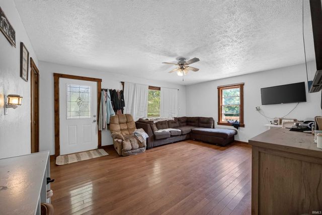 803 Old St Rd 37 N, Bedford, IN 47421