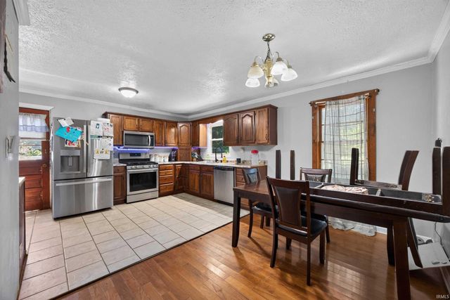803 Old St Rd 37 N, Bedford, IN 47421
