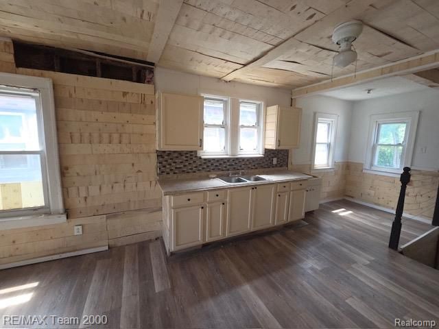 16685 Woodingham Drive, Detroit, MI 48221