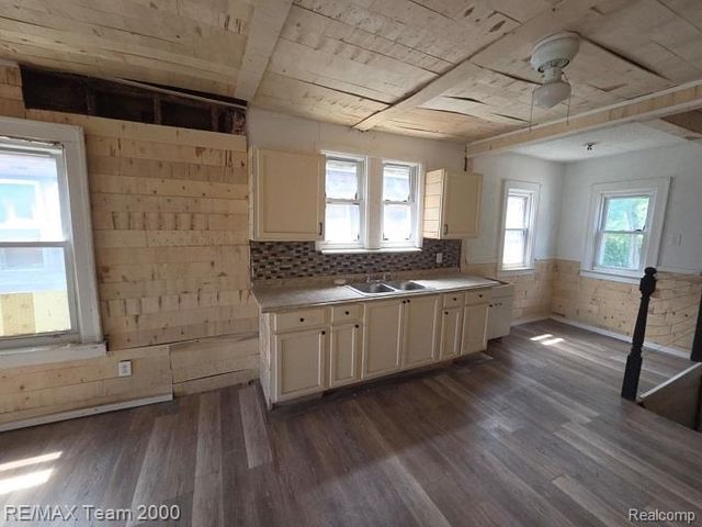 16685 Woodingham Drive, Detroit, MI 48221