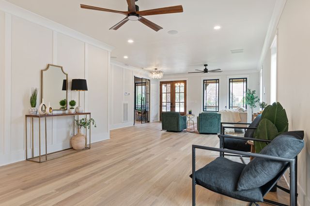 1240 Kenmore Pl, Nashville, TN 37216