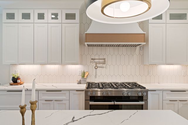 1240 Kenmore Pl, Nashville, TN 37216