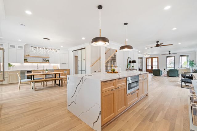 1240 Kenmore Pl, Nashville, TN 37216