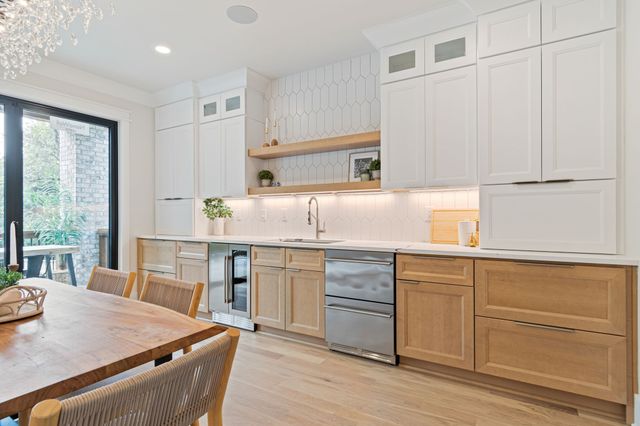 1240 Kenmore Pl, Nashville, TN 37216