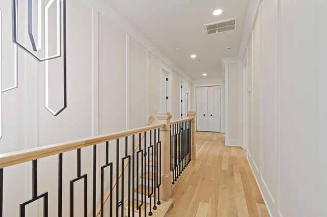 1240 Kenmore Pl, Nashville, TN 37216