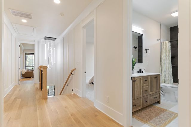 1240 Kenmore Pl, Nashville, TN 37216