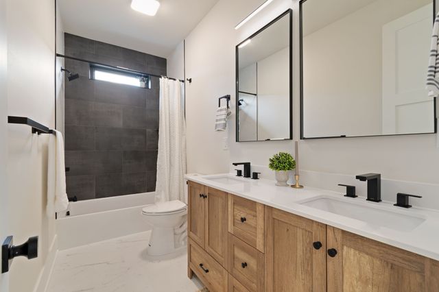 1240 Kenmore Pl, Nashville, TN 37216