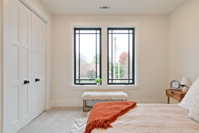 1240 Kenmore Pl, Nashville, TN 37216