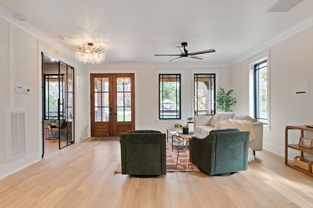 1240 Kenmore Pl, Nashville, TN 37216