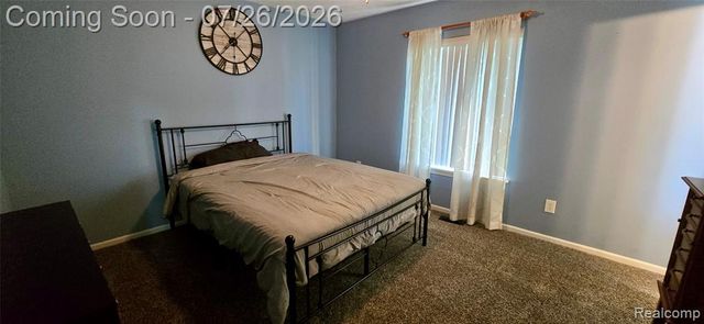 977 Town Trail, Pinckney, MI 48169