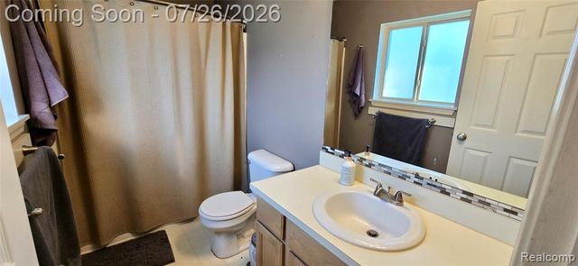 977 Town Trail, Pinckney, MI 48169
