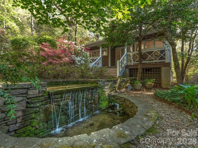 300 Ivy Terrace Drive, Saluda, NC 28773