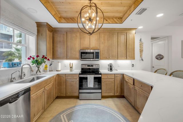 4 Riverwalk Dr Unit 201, New Smyrna Beach, FL 32169