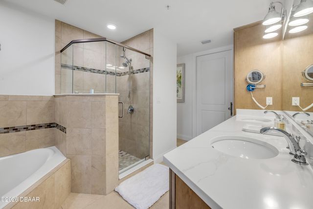 4 Riverwalk Dr Unit 201, New Smyrna Beach, FL 32169