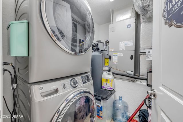 4 Riverwalk Dr Unit 201, New Smyrna Beach, FL 32169