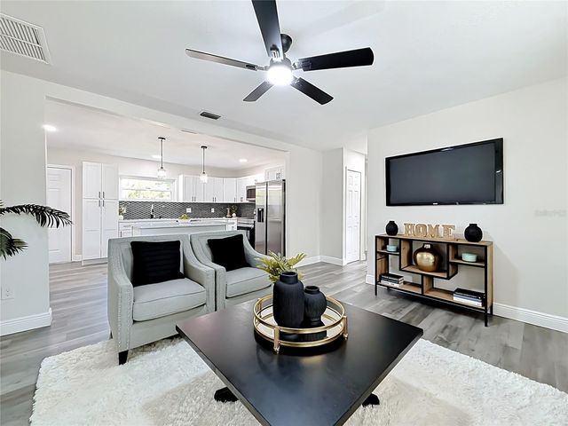 38611 MARSHALL STREET, Umatilla, FL 32784