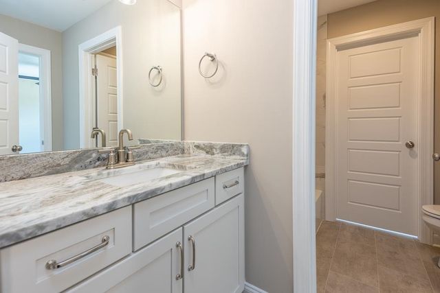 5383 KAITLYNN ROSE DR, Lakeland, TN 38002