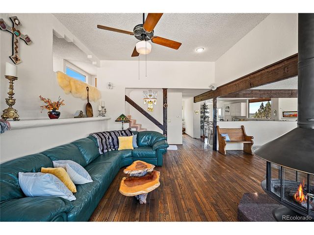 133 Via Vallecito, Manitou Springs, CO 80829
