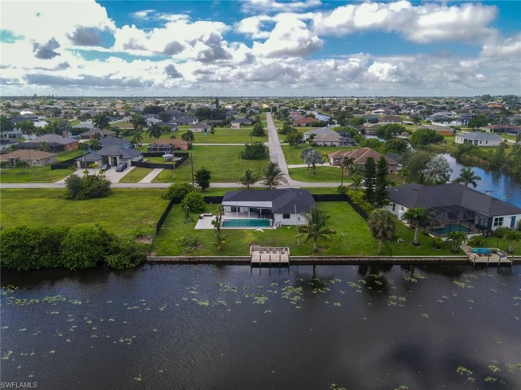 Image 33 of property listing at 233 11th TER, Cape Coral, FL 33993
