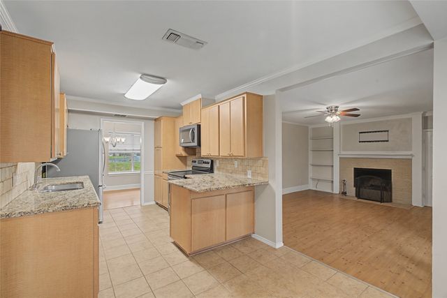 3200 Hickory Court, Bedford, TX 76021