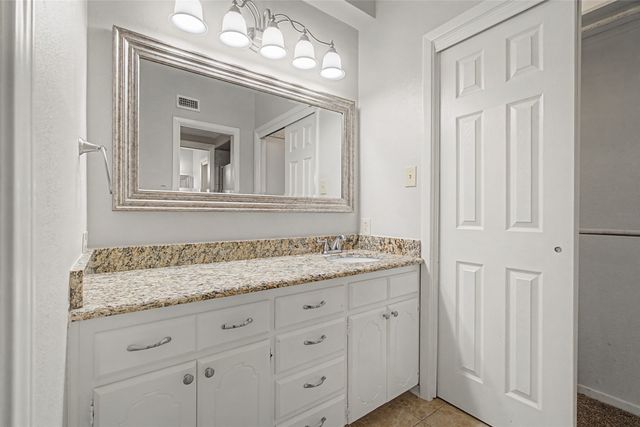 3200 Hickory Court, Bedford, TX 76021