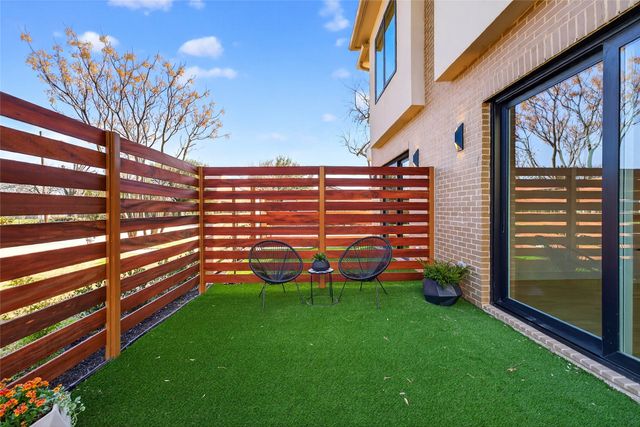 6603 Roper Street, Dallas, TX 75209