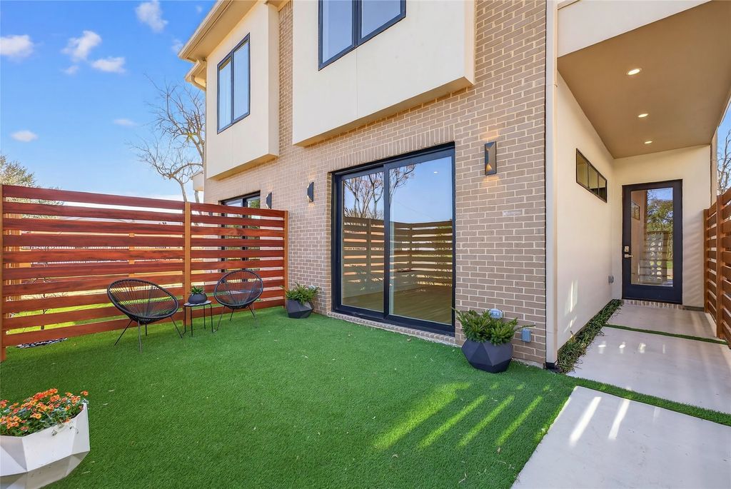 6603 Roper Street, Dallas, TX 75209