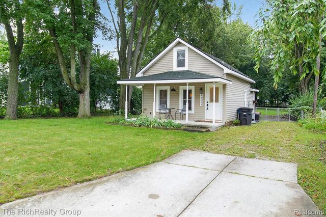 37445 Marquette Street, Westland, MI 48185