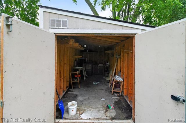 37445 Marquette Street, Westland, MI 48185