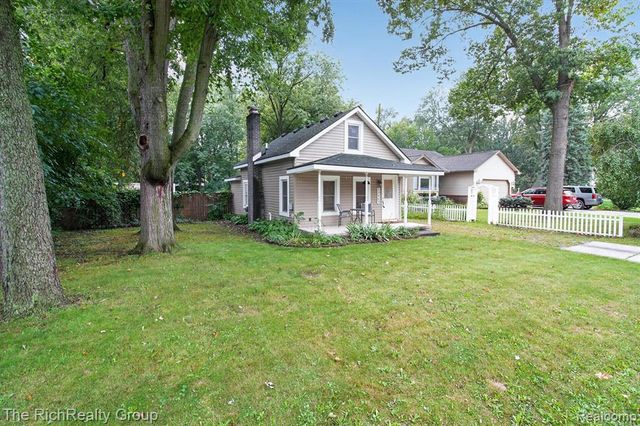 37445 Marquette Street, Westland, MI 48185