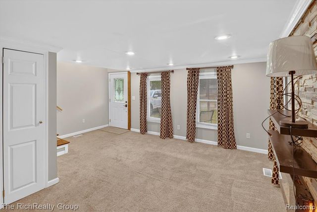 37445 Marquette Street, Westland, MI 48185