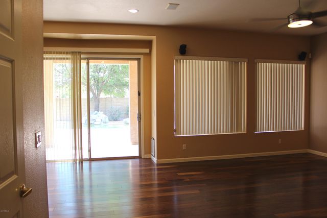 5435 W BUFFALO Street, Chandler, AZ 85226