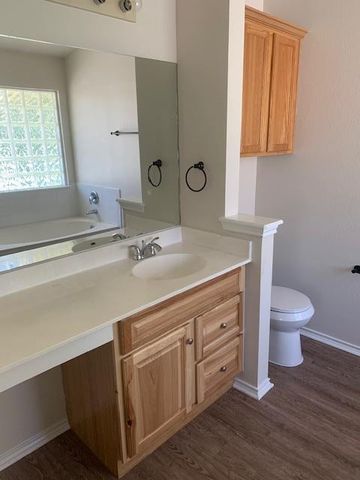 198 Hogan, Kyle, TX 78640