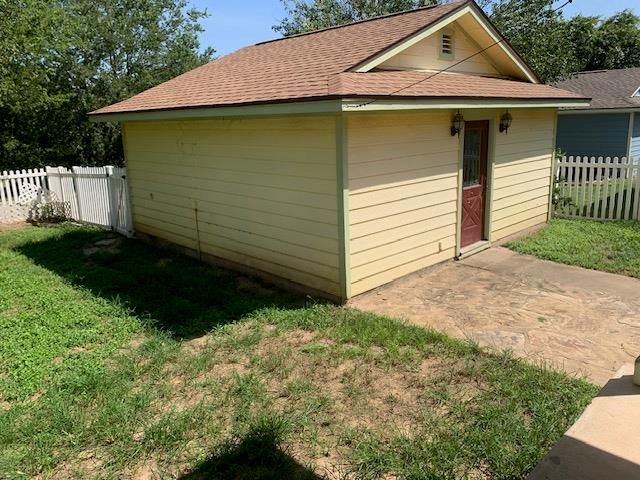 198 Hogan, Kyle, TX 78640