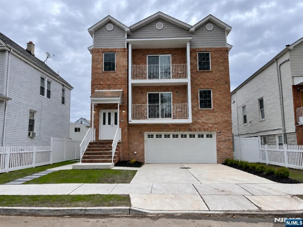 44 Ivy Street, Kearny, NJ 07032