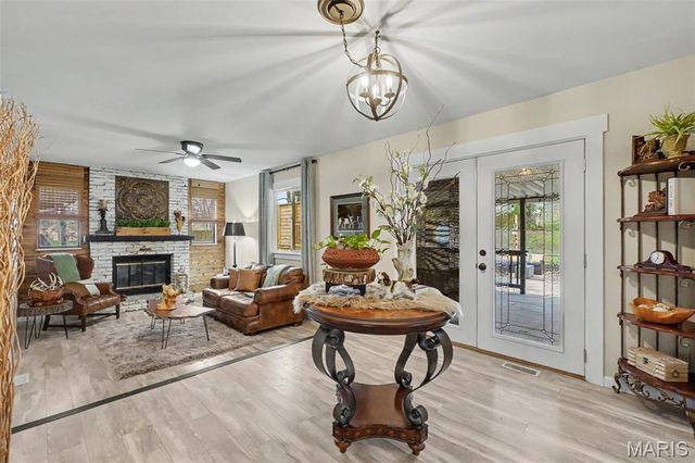 605 Lincoln Court, Warrenton, MO 63383