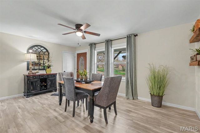 605 Lincoln Court, Warrenton, MO 63383