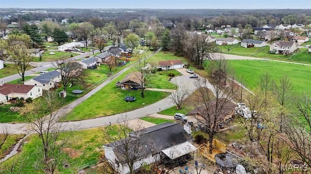 605 Lincoln Court, Warrenton, MO 63383