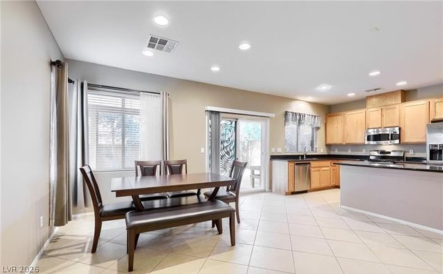 965 Chestnut Chase Street, Las Vegas, NV 89138