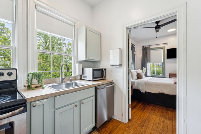 515 Rutledge Avenue, Charleston, SC 29403