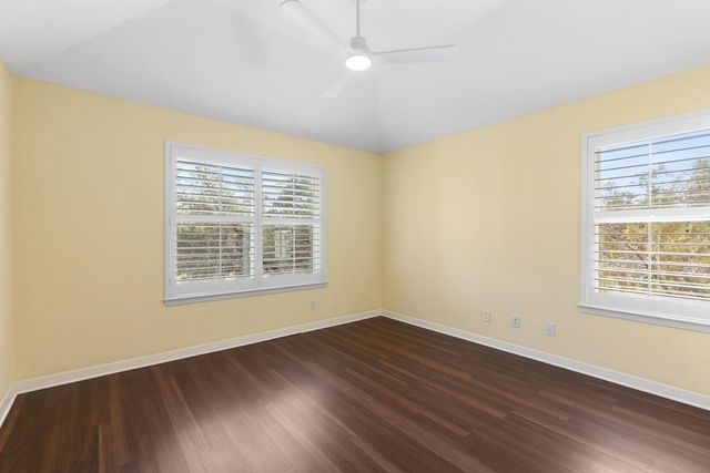 112 Spellbrook LN, Lakeway, TX 78734