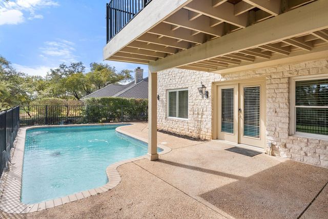 112 Spellbrook LN, Lakeway, TX 78734