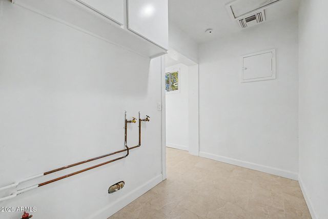 1002 E GLENN Drive, Phoenix, AZ 85020