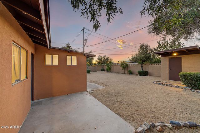 1002 E GLENN Drive, Phoenix, AZ 85020