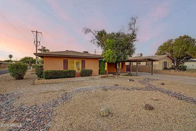 1002 E GLENN Drive, Phoenix, AZ 85020