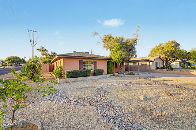 1002 E GLENN Drive, Phoenix, AZ 85020